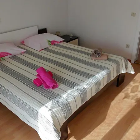 Lush Garden Hideaway Fama Near Portoroz Sečovlje