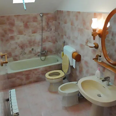 Lägenhet Lush Garden Hideaway Fama Near Portoroz Sečovlje